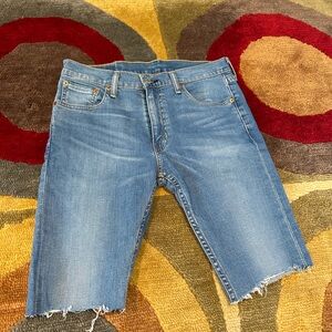 Levi’s 519 Men’s Slim Fit Denim Jean Shorts Hand Cut Frayed Size 30 Waist